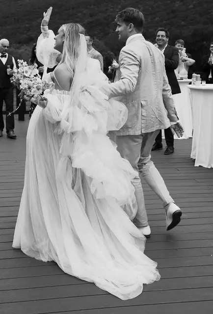 A wedding at The Valley Venues, Lookout Deck, photographed by Alex Kelly Photography