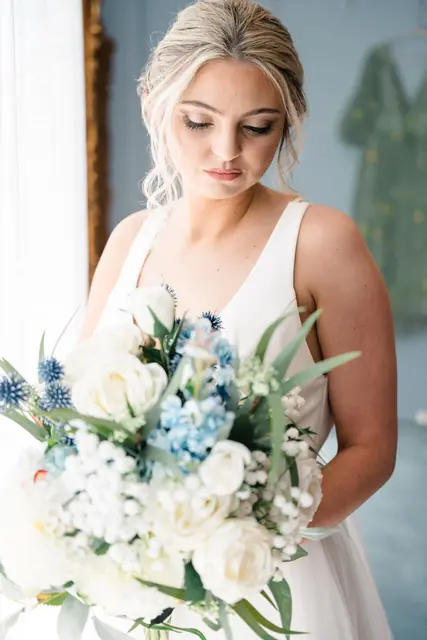 A wedding at The Valley Venues, Getting Ready, photographed by Kristen Thomison Photos