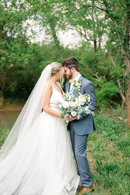 A wedding at The Valley Venues, The Grounds, photographed by Kristen Thomison Photos
