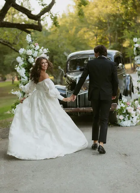 A wedding at The Valley Venues, The Grounds, photographed by Hannah Lillian Photography