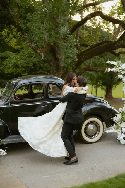 A wedding at The Valley Venues, The Grounds, photographed by Hannah Lillian Photography