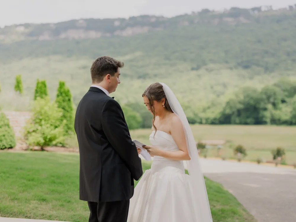 A first look on the path, the valley beyond