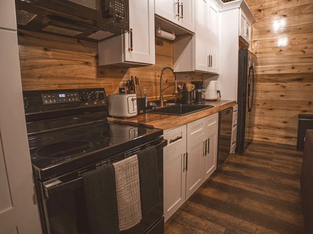 The kitchen, full-sized