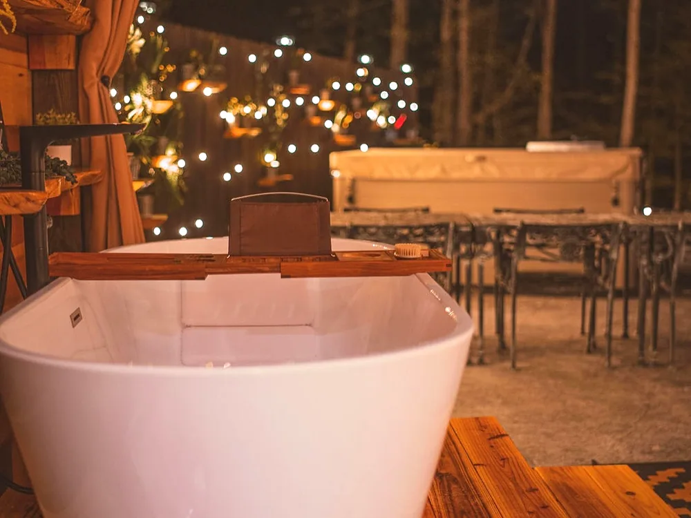 A soaking tub under the lights